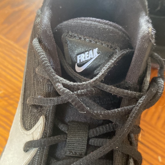 Giannis Freak Nike basketball sneaker - Picture 4 of 4